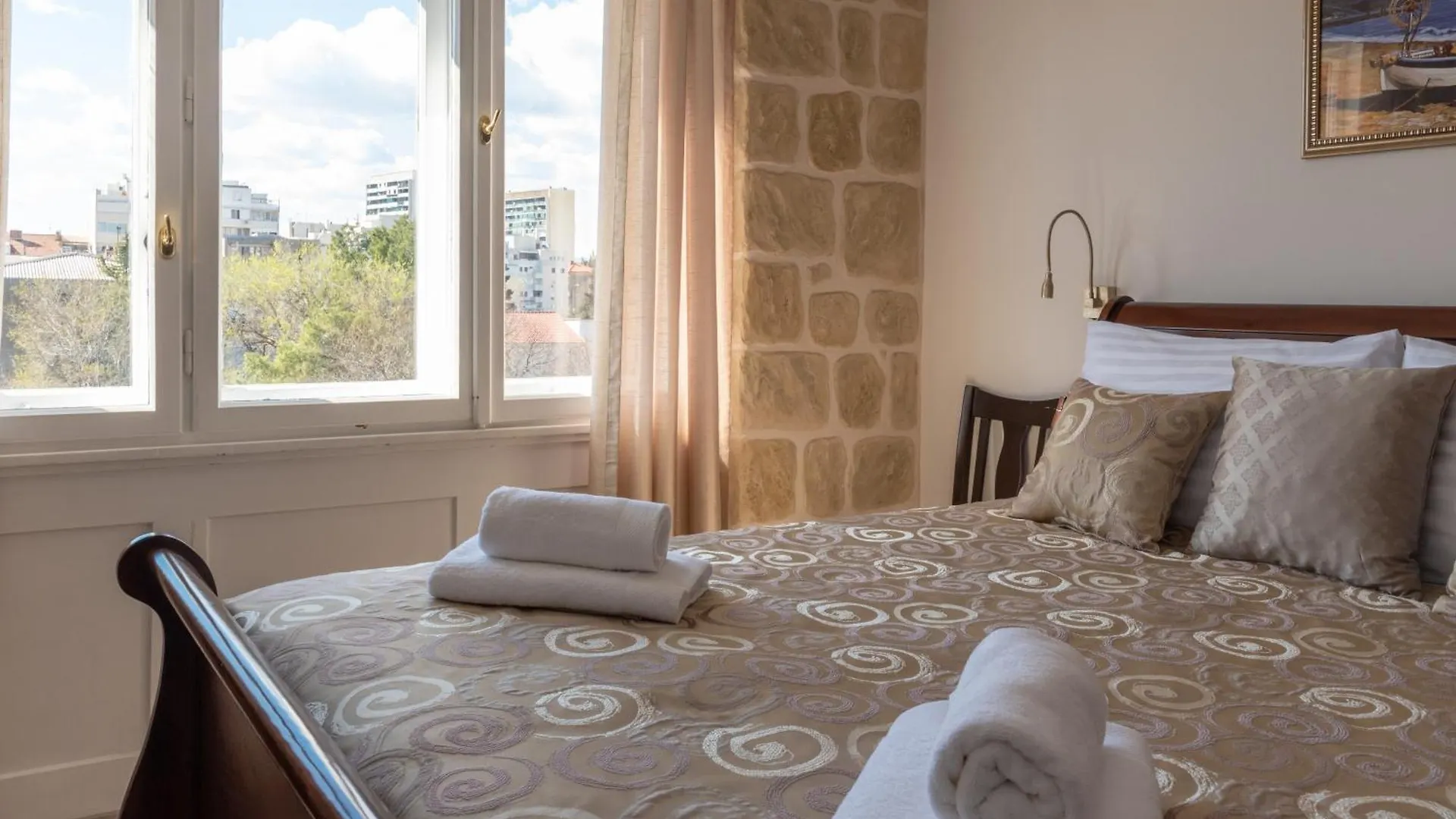 Guest house Queen Teuta Luxury Rooms Split Croatia