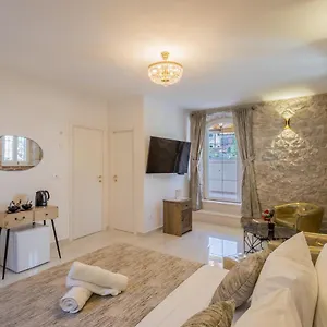 Villabella Luxury Split